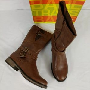 Bear Traps Shimmer Brush Brown 9.5 inner zip